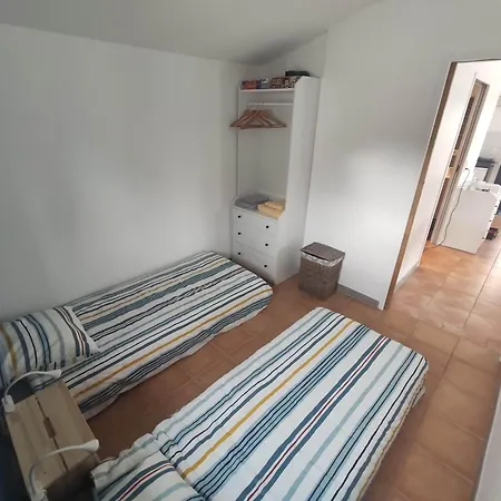 2 Maisons De 3 Et 2 Avec Grande Piscine Commune *