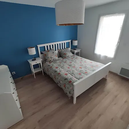 بيت للعطل 2 Maisons De 3 Et 2 Avec Grande Piscine Commune لا تاسْتْ دو بوك