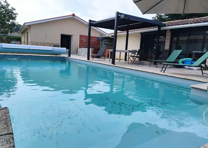 2 Maisons De 3 Et 2 Avec Grande Piscine Commune 度假居 *