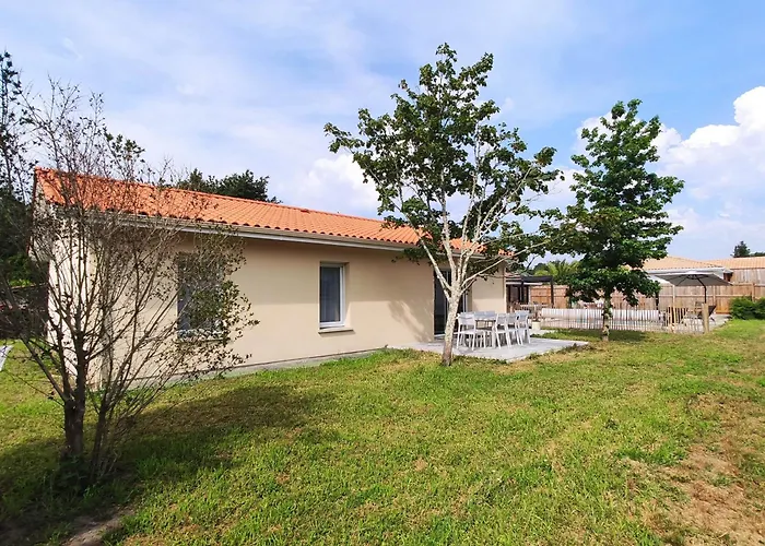 2 Maisons De 3 Et 2 Avec Grande Piscine Commune 度假居 *